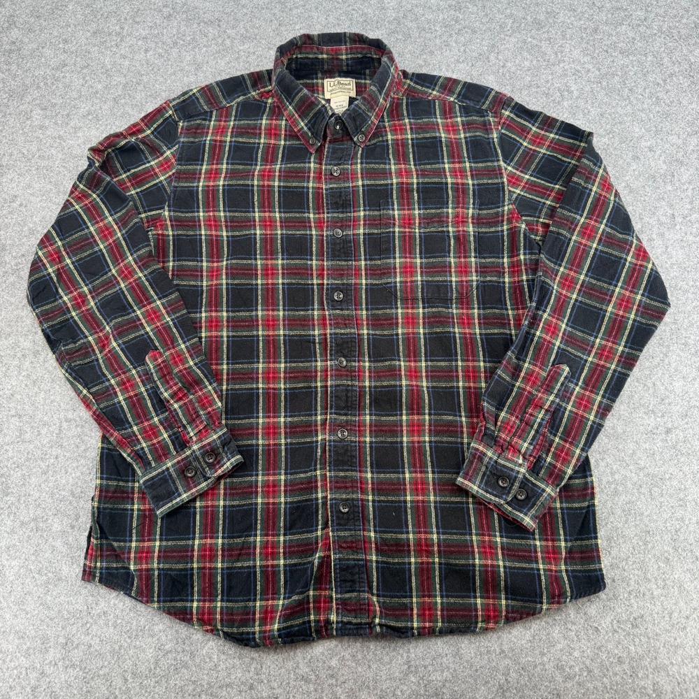 VTG L.L. Bean Flannel Mens M Traditional Fit Black Red Plaid Button Down EUC